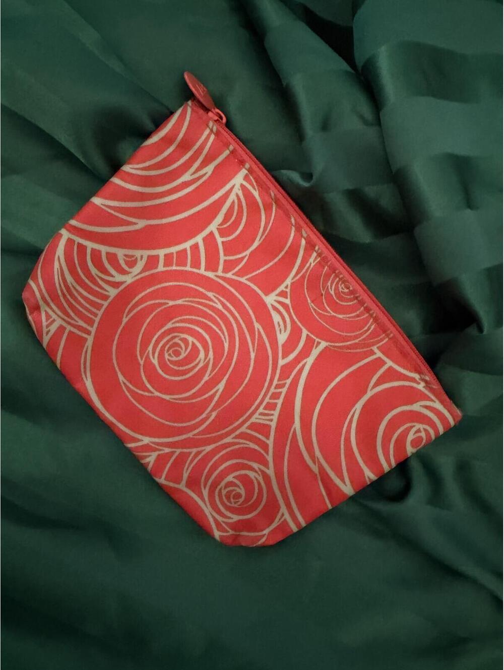 Ipsy x Baggallini Coral Rose Pattern Makeup Zip Pouch